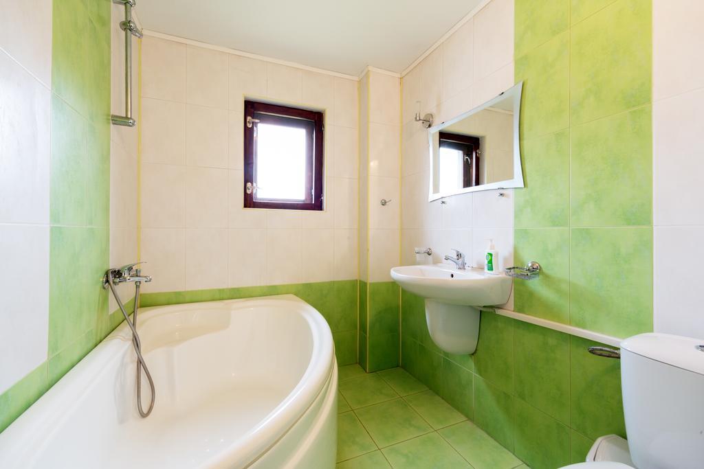Private 4Br-2Ba Guest House Dryanovo With Pool And Free Parking Exteriér fotografie